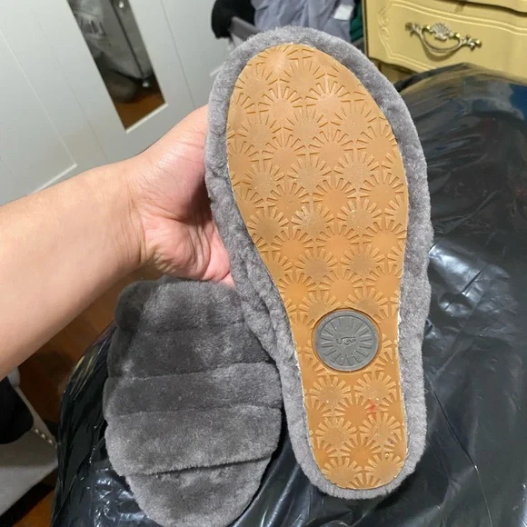 Ugg Fluff Slide - Picture 7 of 7